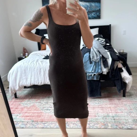 Brown Ribbed Midi Dress - Picture 1 of 2
